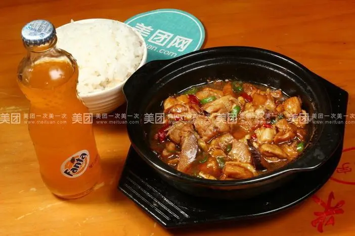 鲁氏黄焖鸡米饭加盟