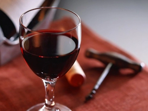 黑岩石葡萄酒加盟流程